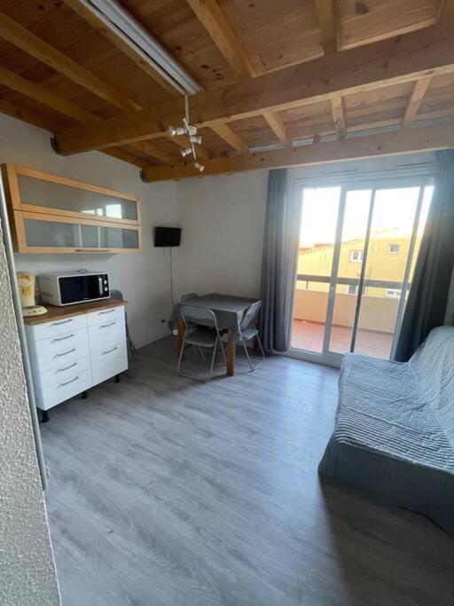 Apartment 6 Personnes 200m De La ,draps Et Serviettes Non Fournies Agde